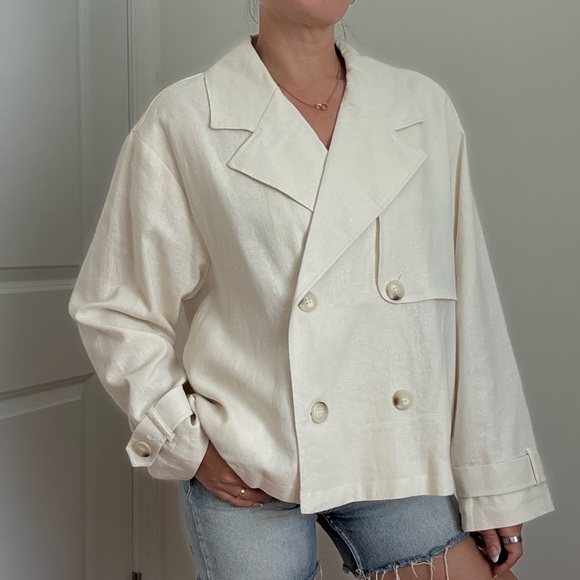 Women's Cream Double-Breasted Lightweight Jacket - Picture 5 of 12